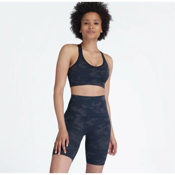 Spanx Look at Me Now Bike Shorts Camo Print Black/Gray Shaping Slimming Size L - Picture 1 of 10